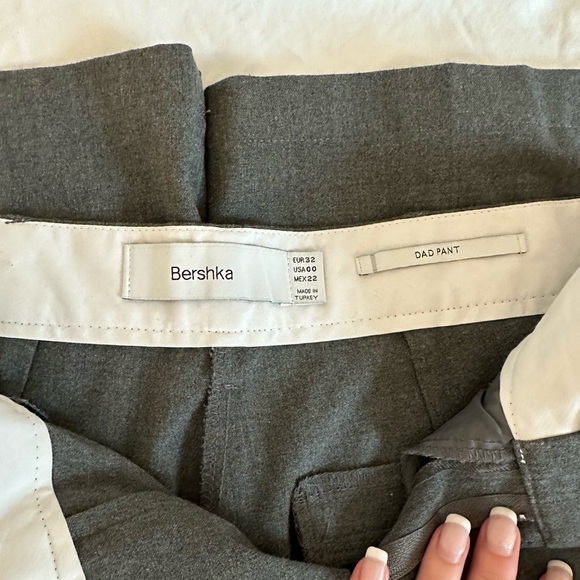 BERSHKA Dad Pant Grey - Picture 2 of 3